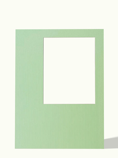 30x40 poster passe-partout in de hoek, 50x70 cm, kleur Sage Green