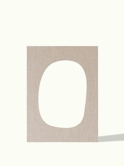 Asymmetrical round, organic shape - passepartout