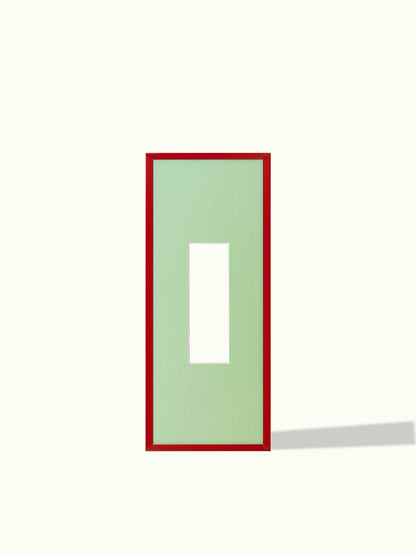 Fotostrip wissellijst cherry cola rood met passe-partout in Sage Green