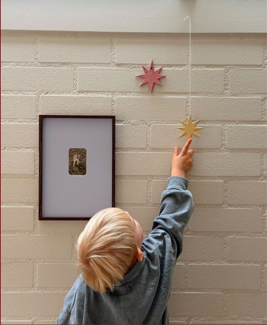Oude foto in een passe-partout met ronde hoeken, thuis bij Linterieur